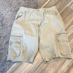 Men's Cargo Shorts in Light Khaki - Functional Pocket Styling